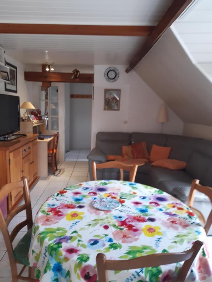 3 Rue Vicaire Apartment Contalmaison Exterior foto